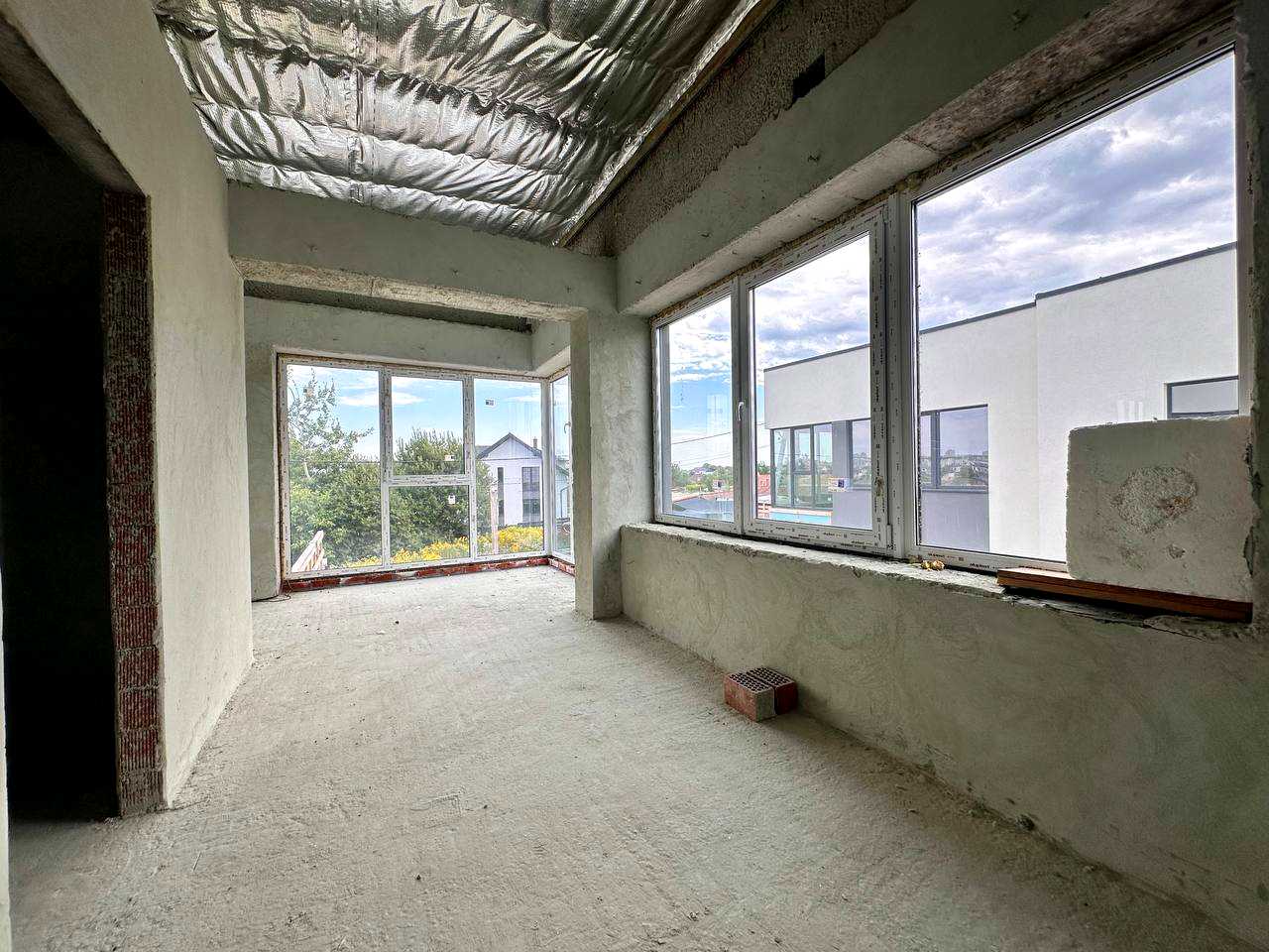 1879848146709853