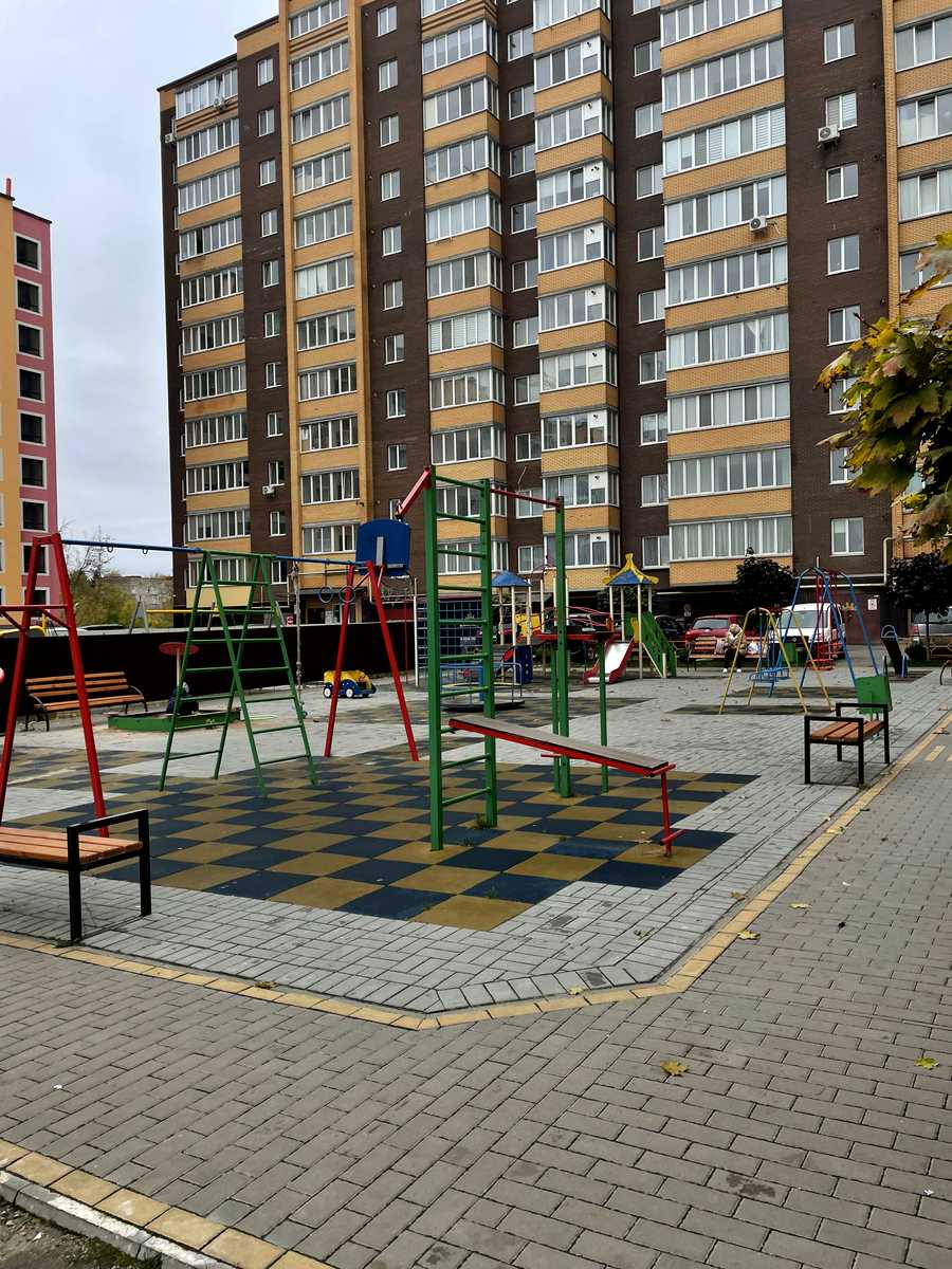 1879848531108104