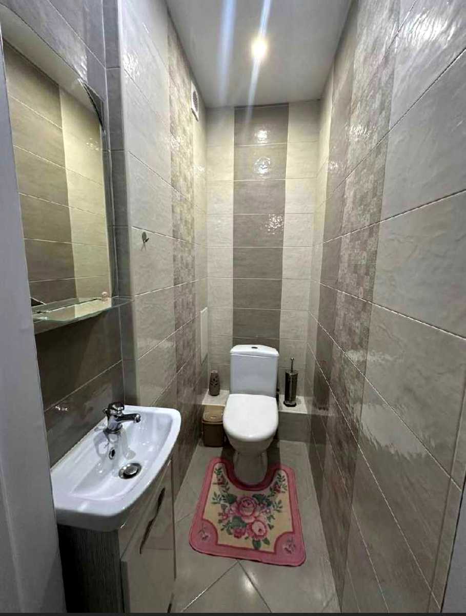 1879849347467360