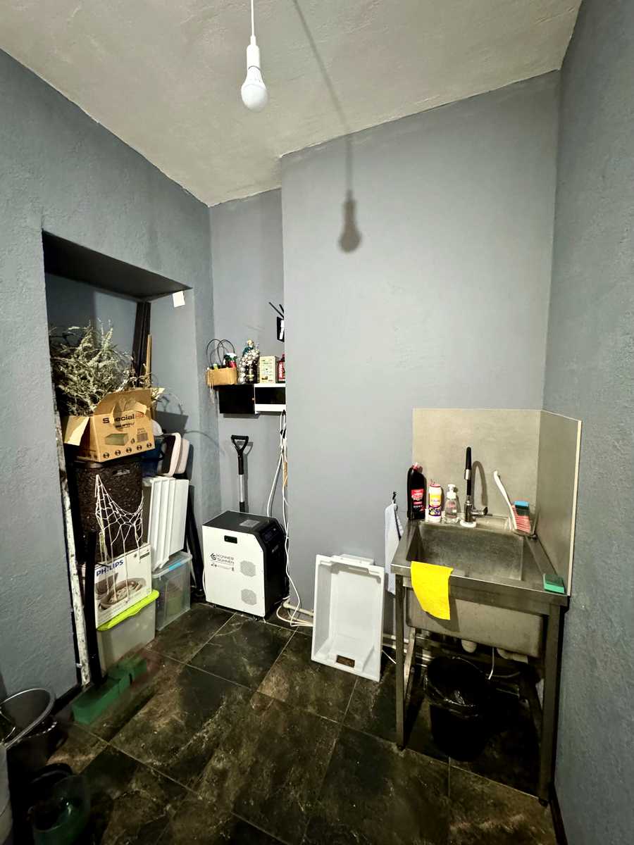 1879849454435385