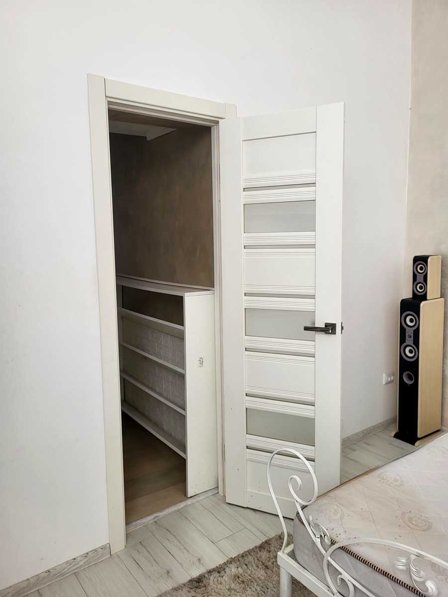1879850484050704
