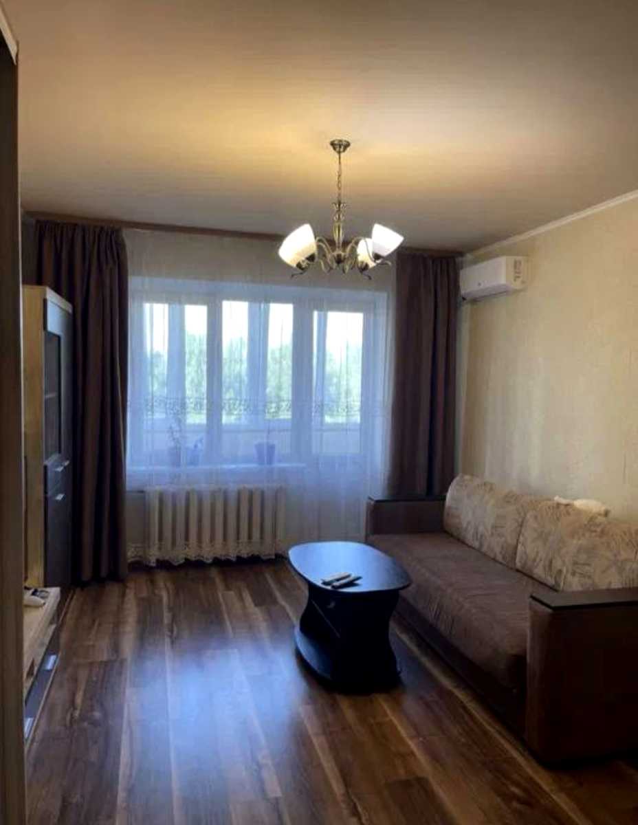 1879850647977045
