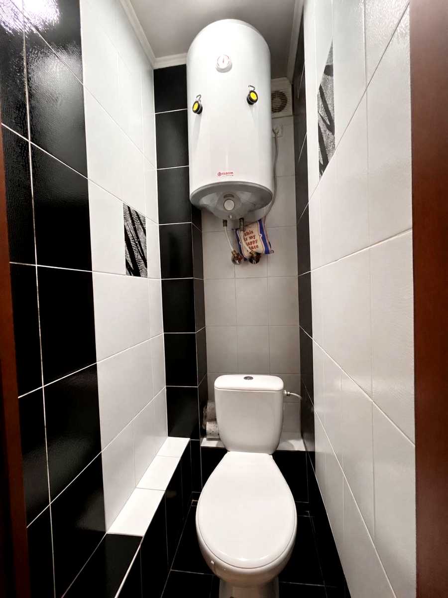 1879853710040153