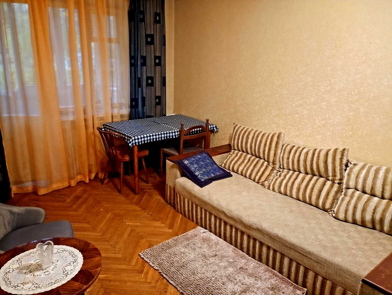 1879856259686648