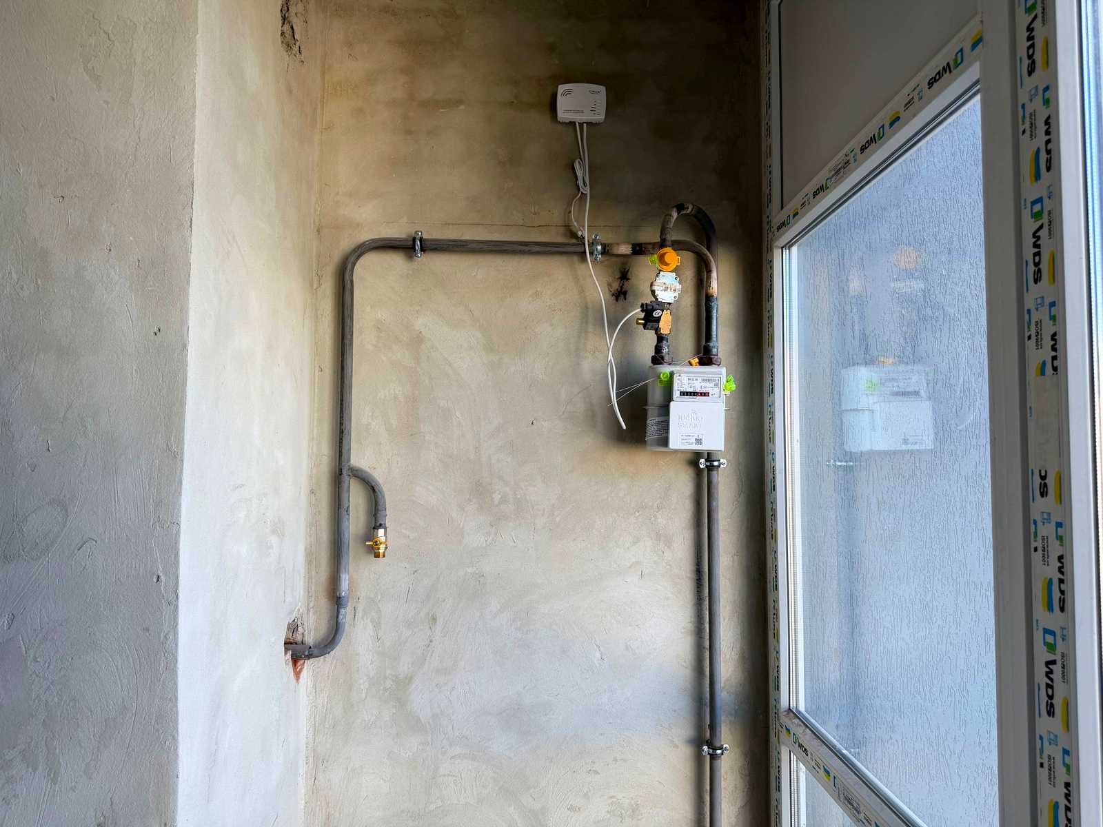 1879856525731928