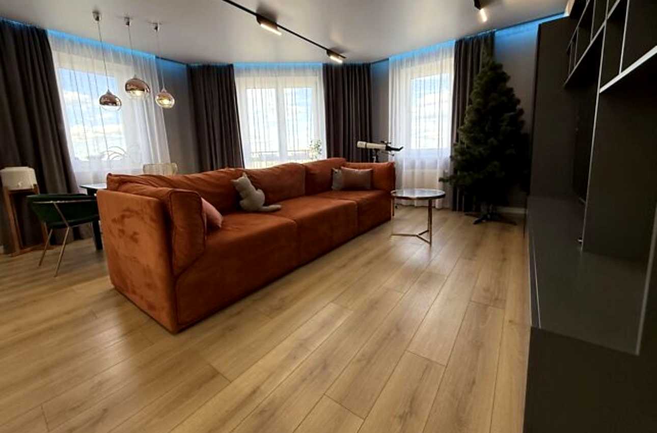 1879859366540450