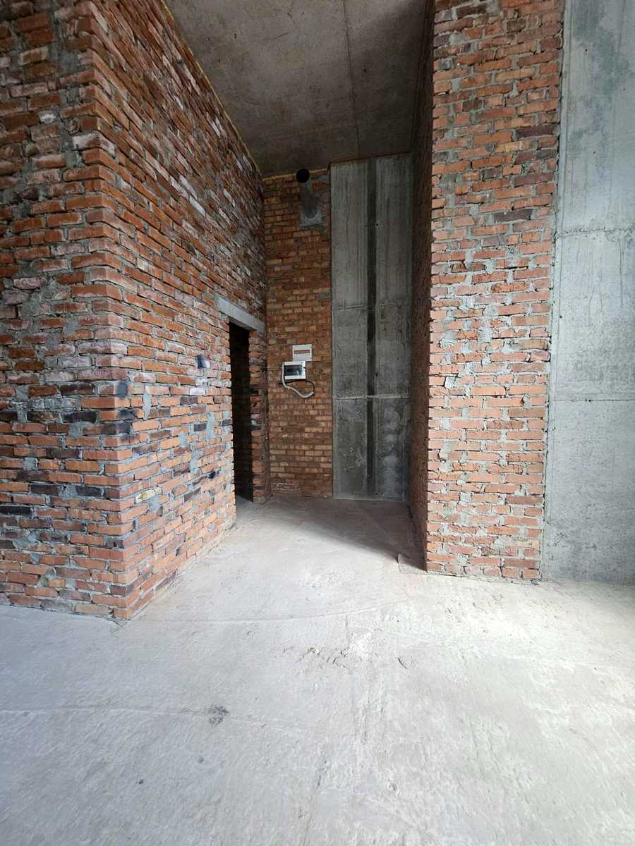 1879862386464876