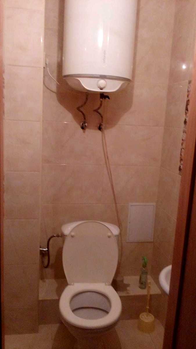 1879865192374390