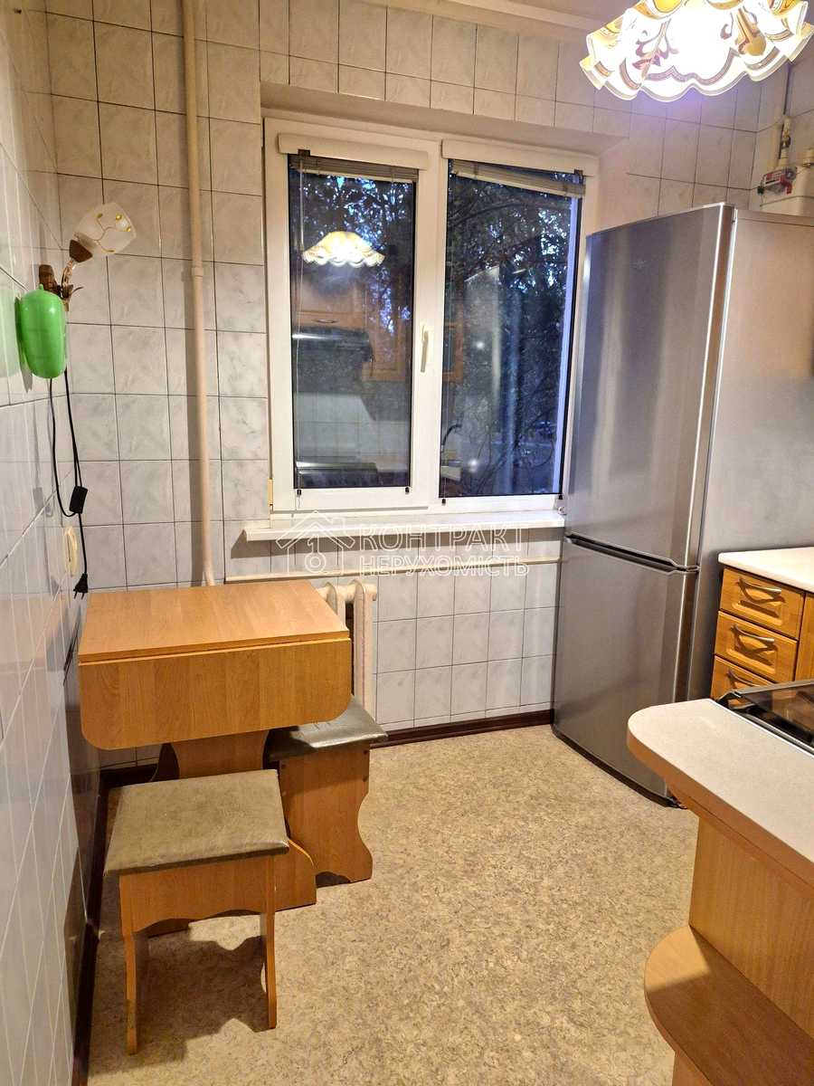1879868391603107