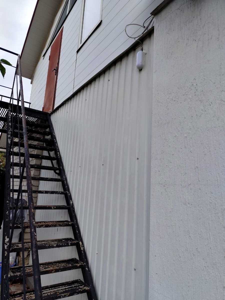 1879869885995860