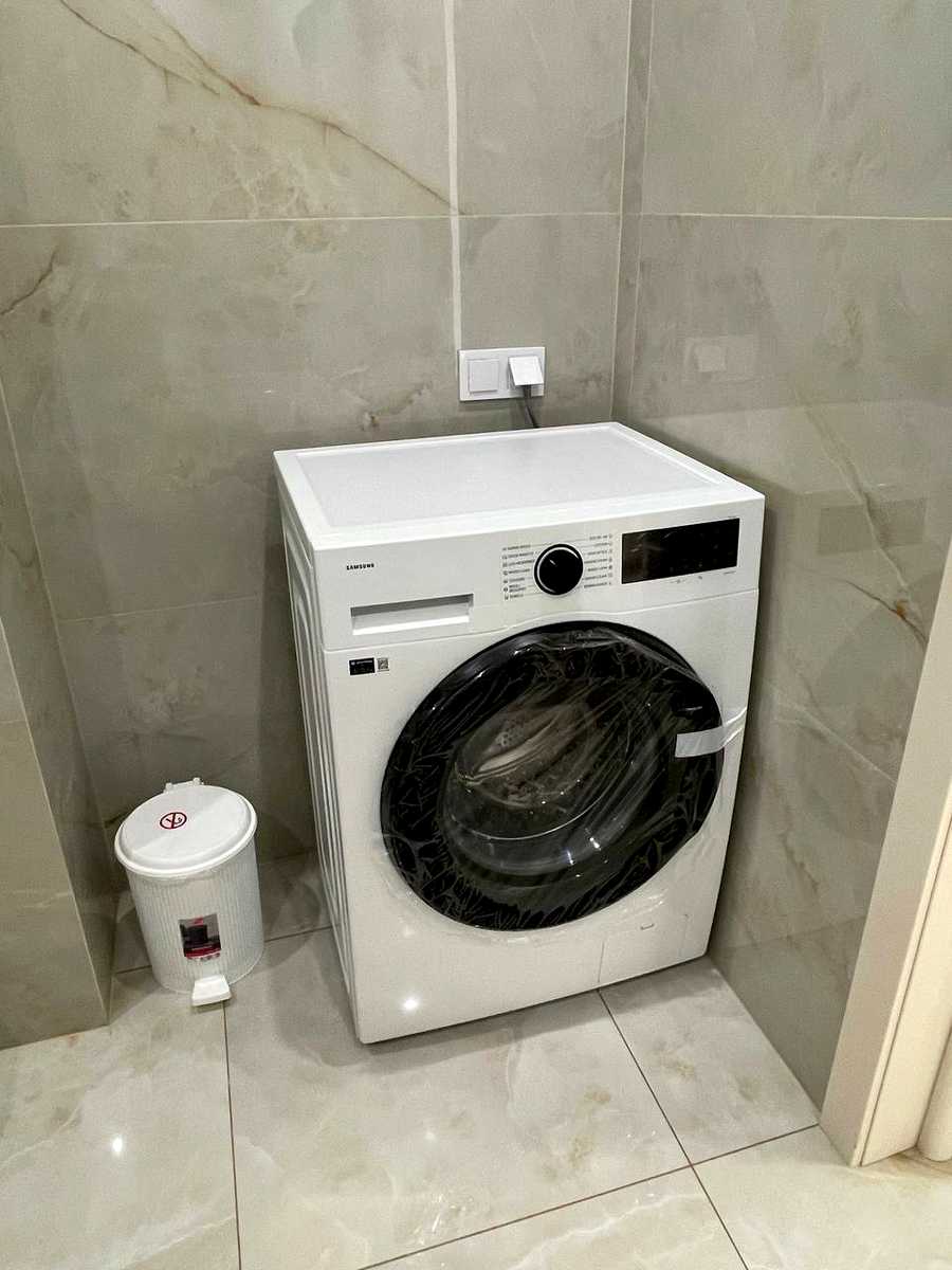 1879870640992732