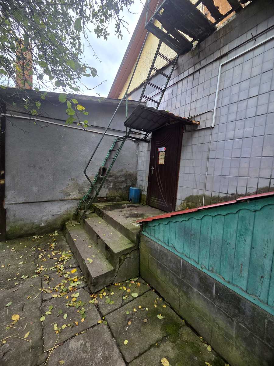 1879871554896409