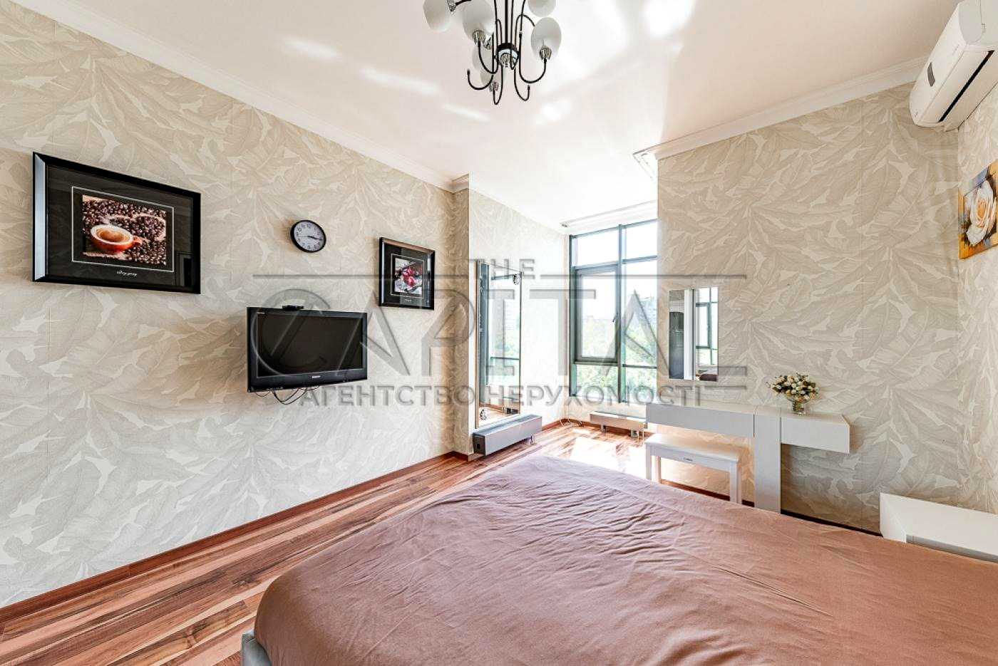 1879872205878611