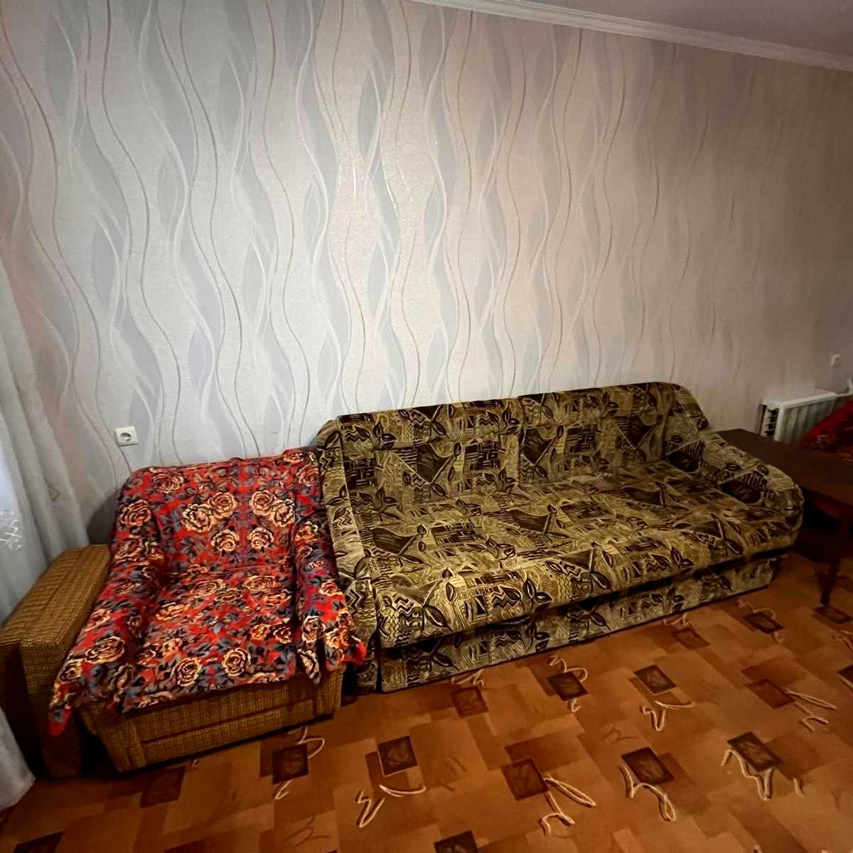1879876648773049
