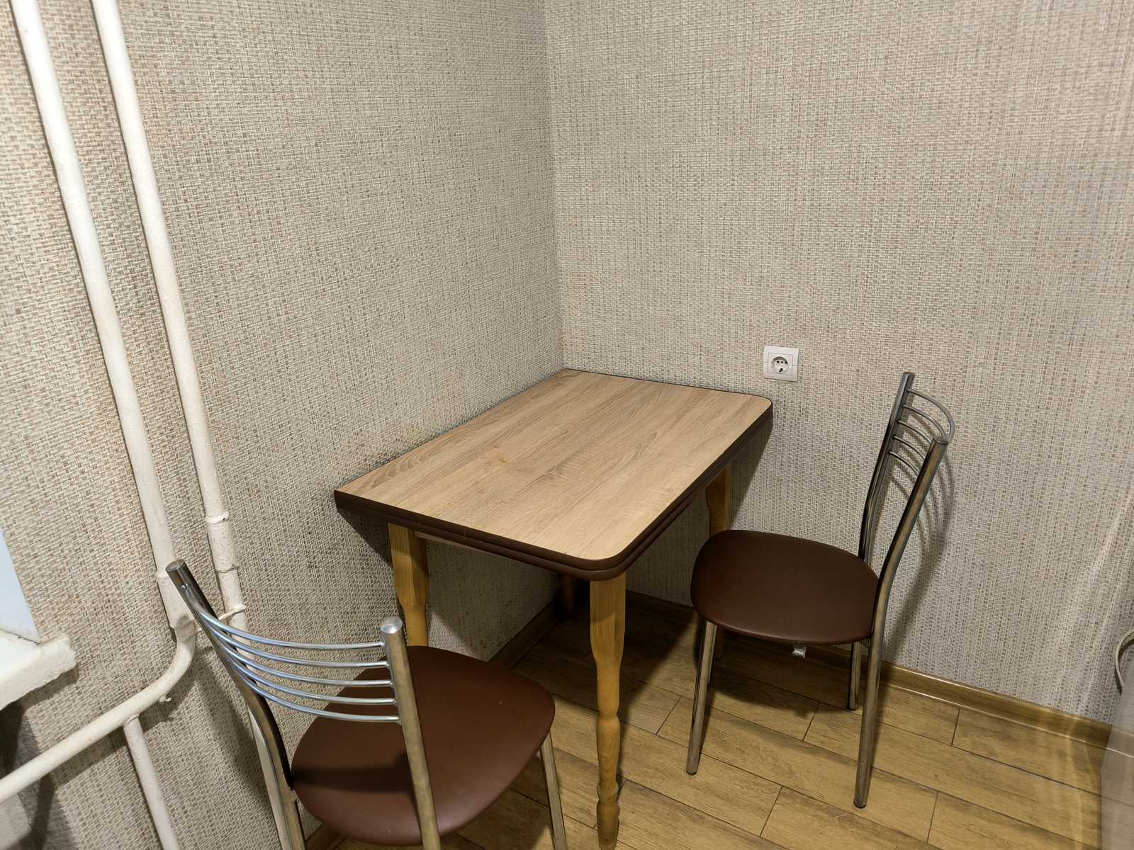 1879904665124571