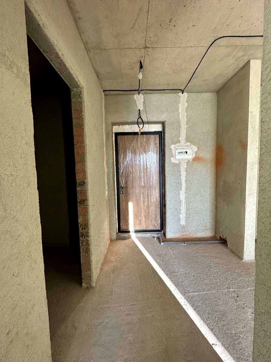 1879919890831225