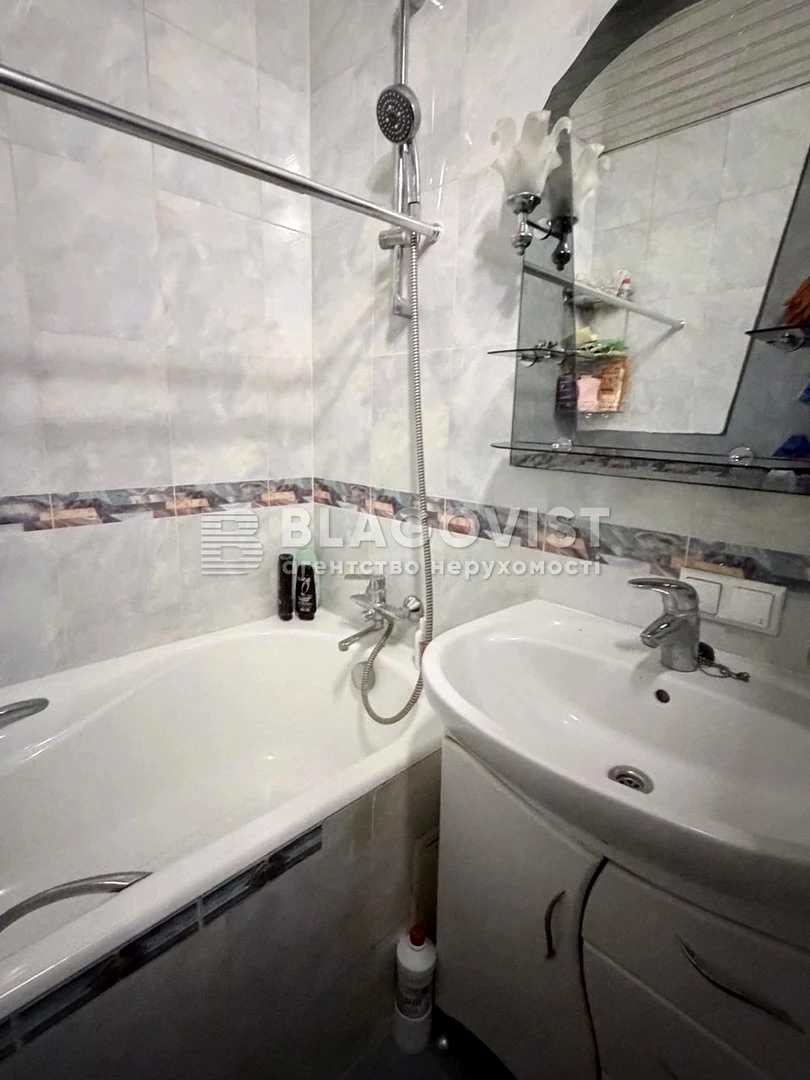 1879921892471326