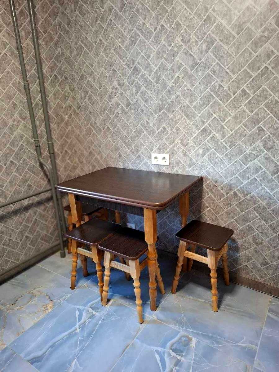 1879922656322330