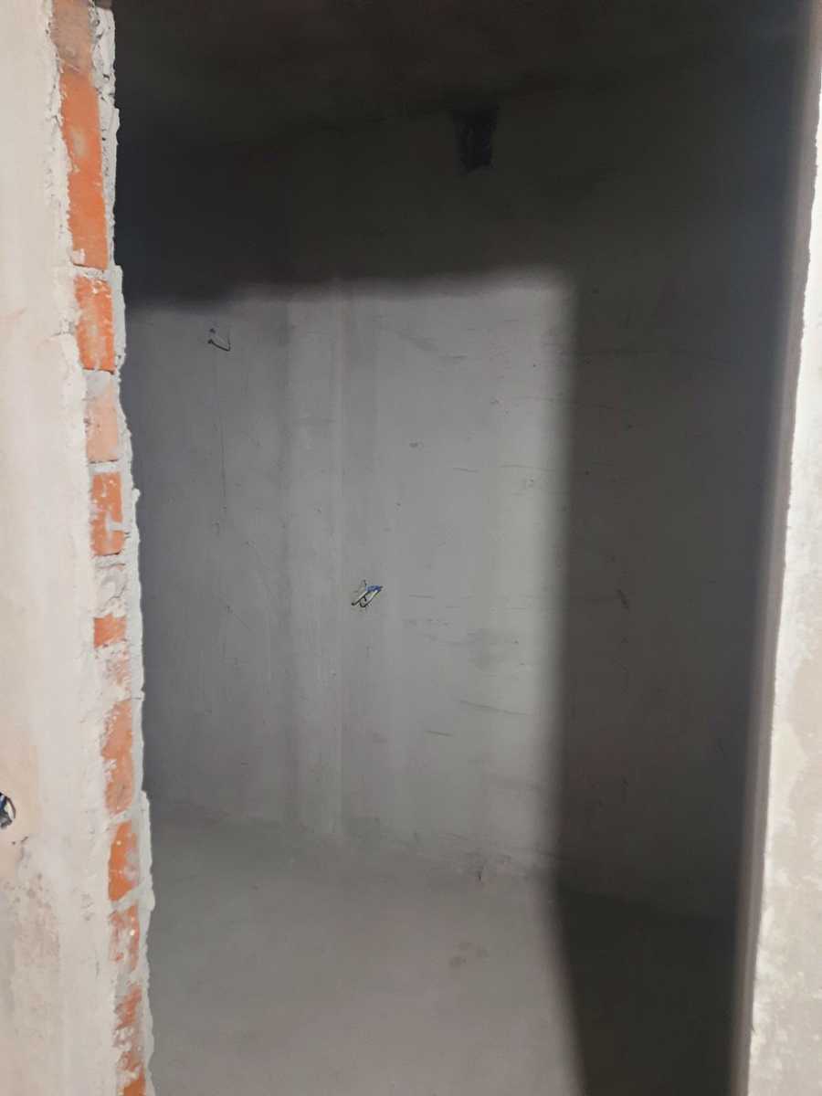 1879922934833700