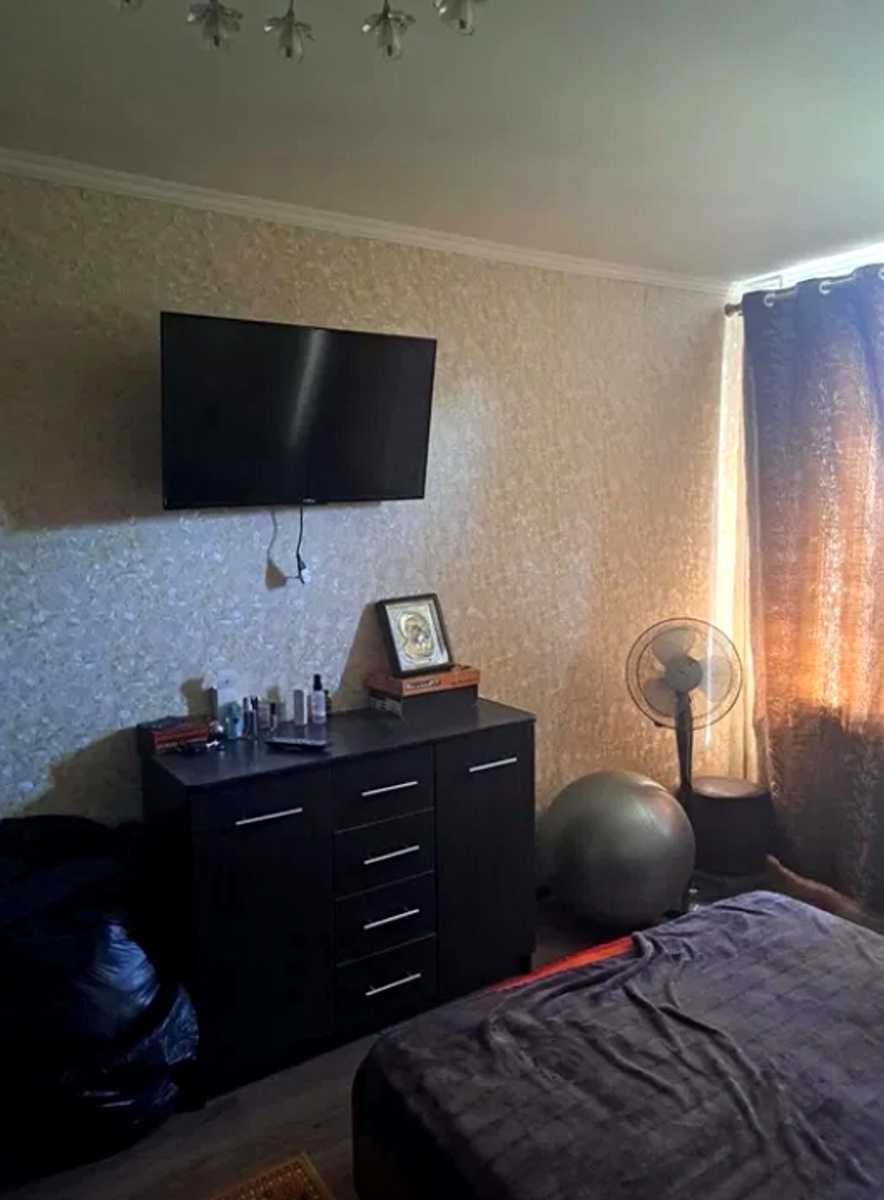 1879929354690987