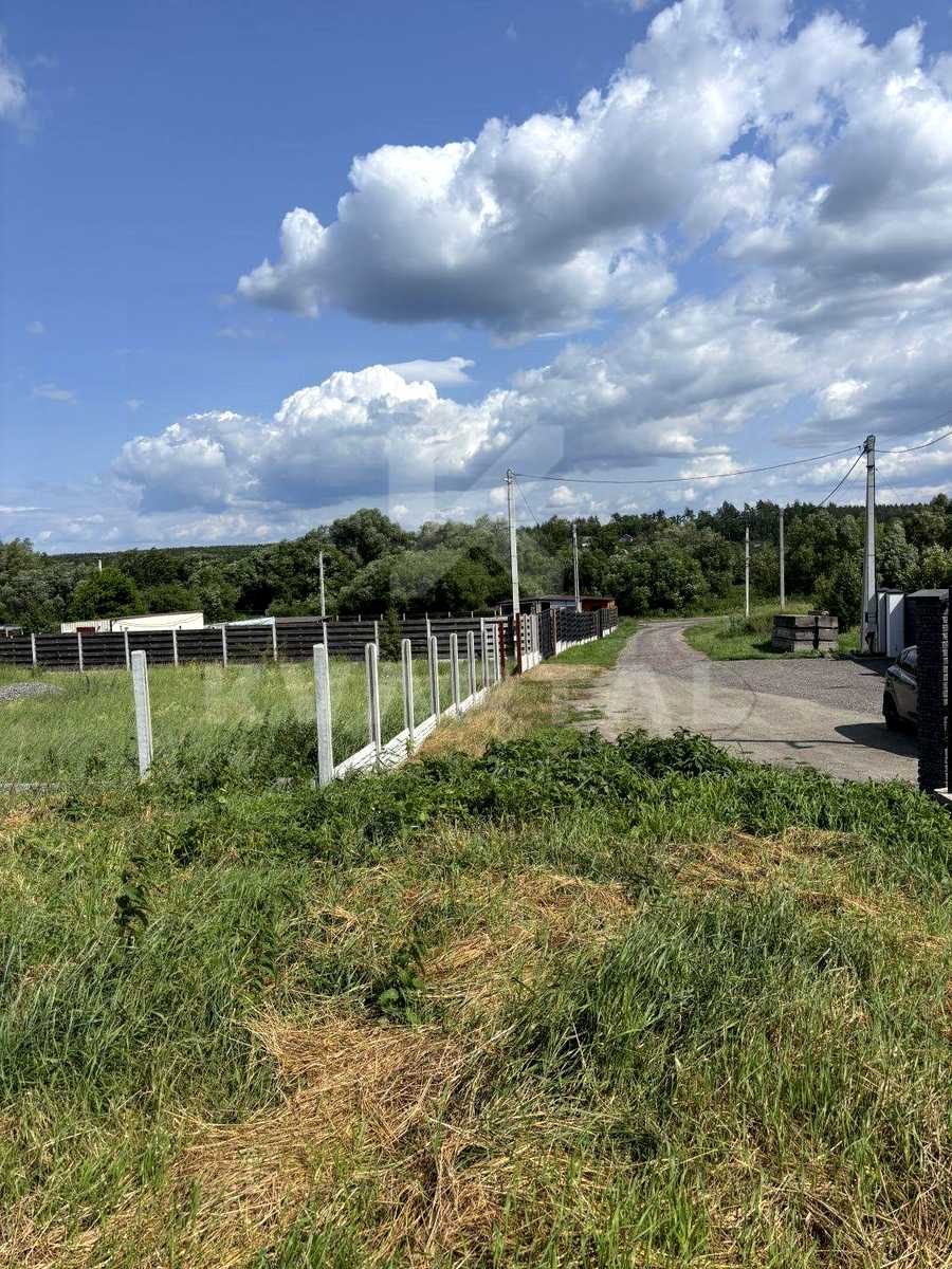 1879929780585595