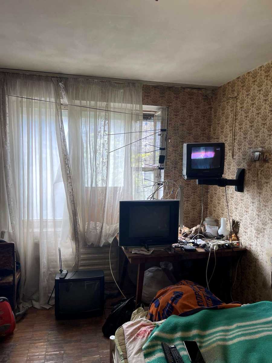 1879930129210121
