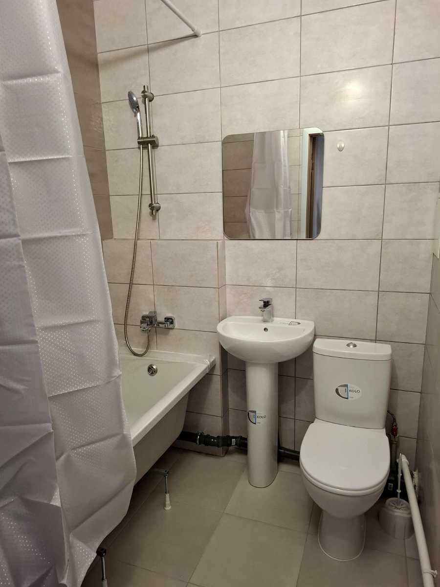 1879932015666145