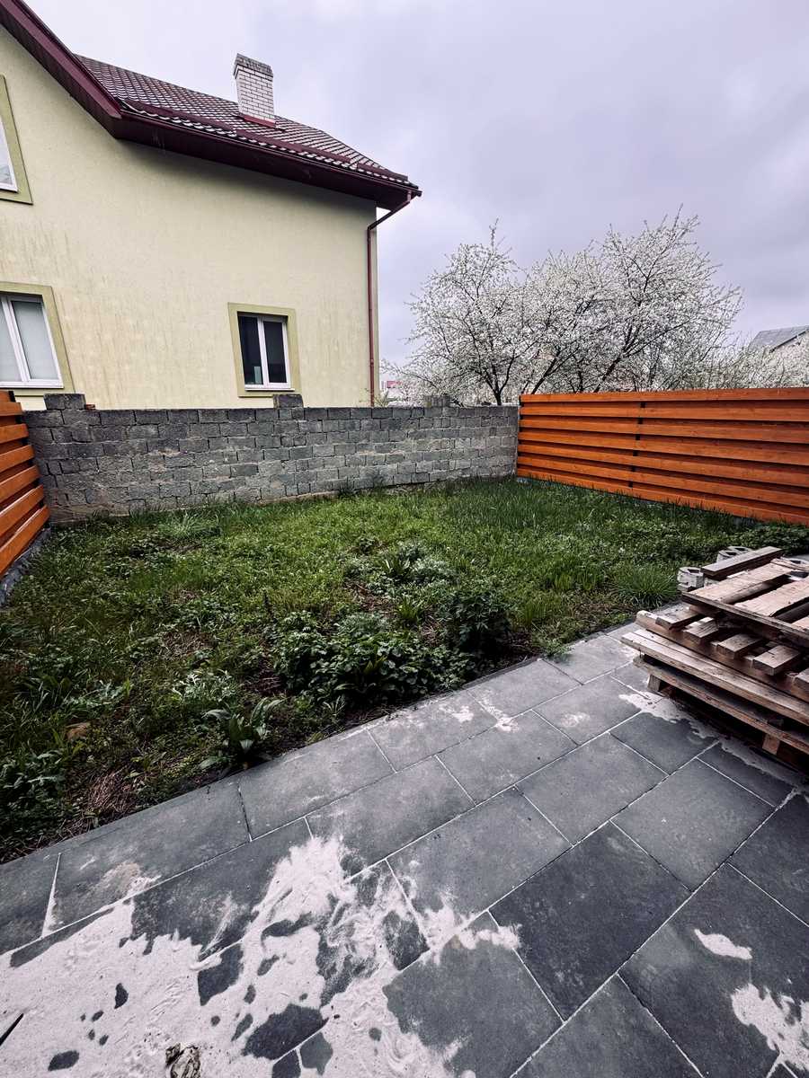 1879934705234448