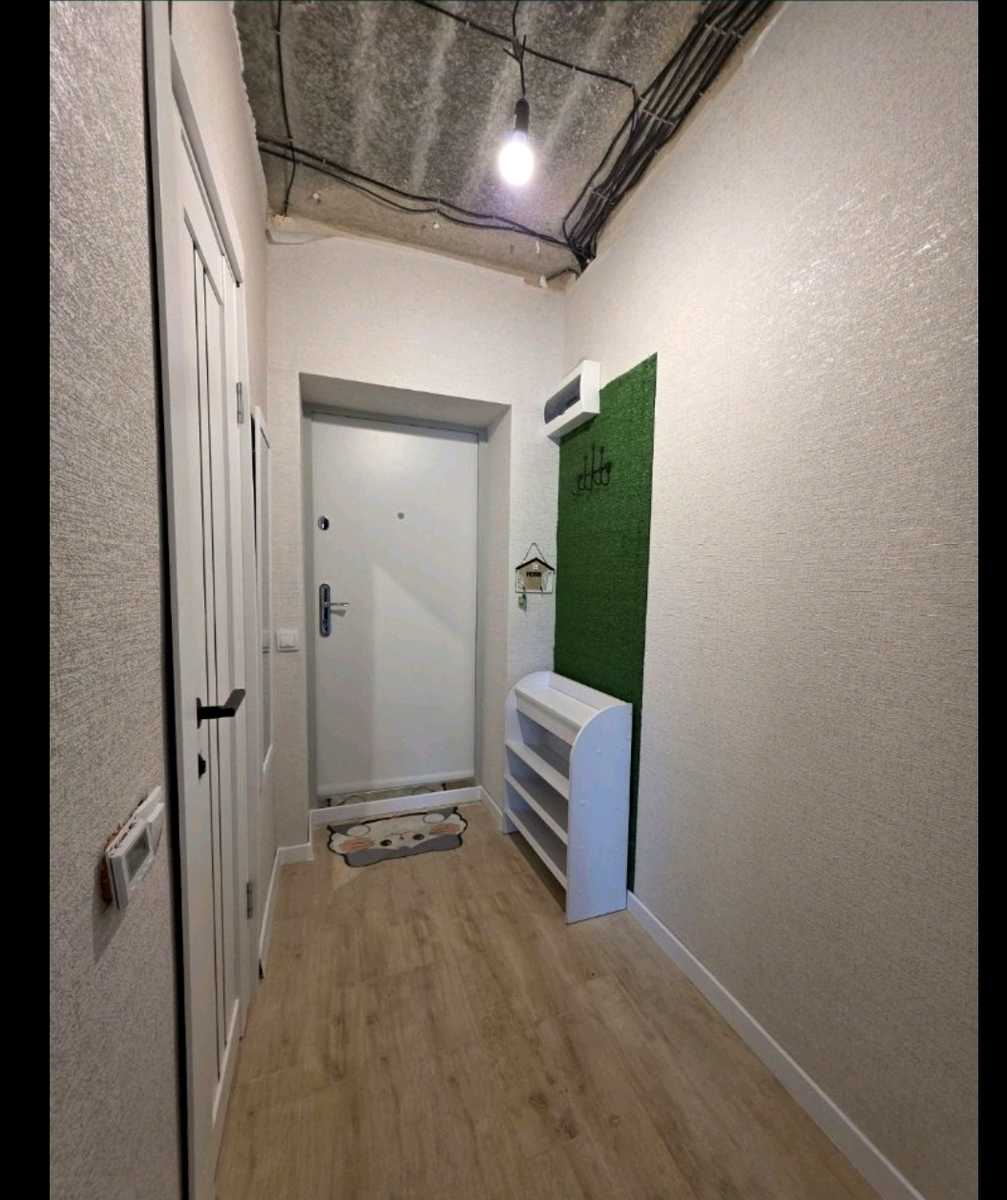 1879934799259849