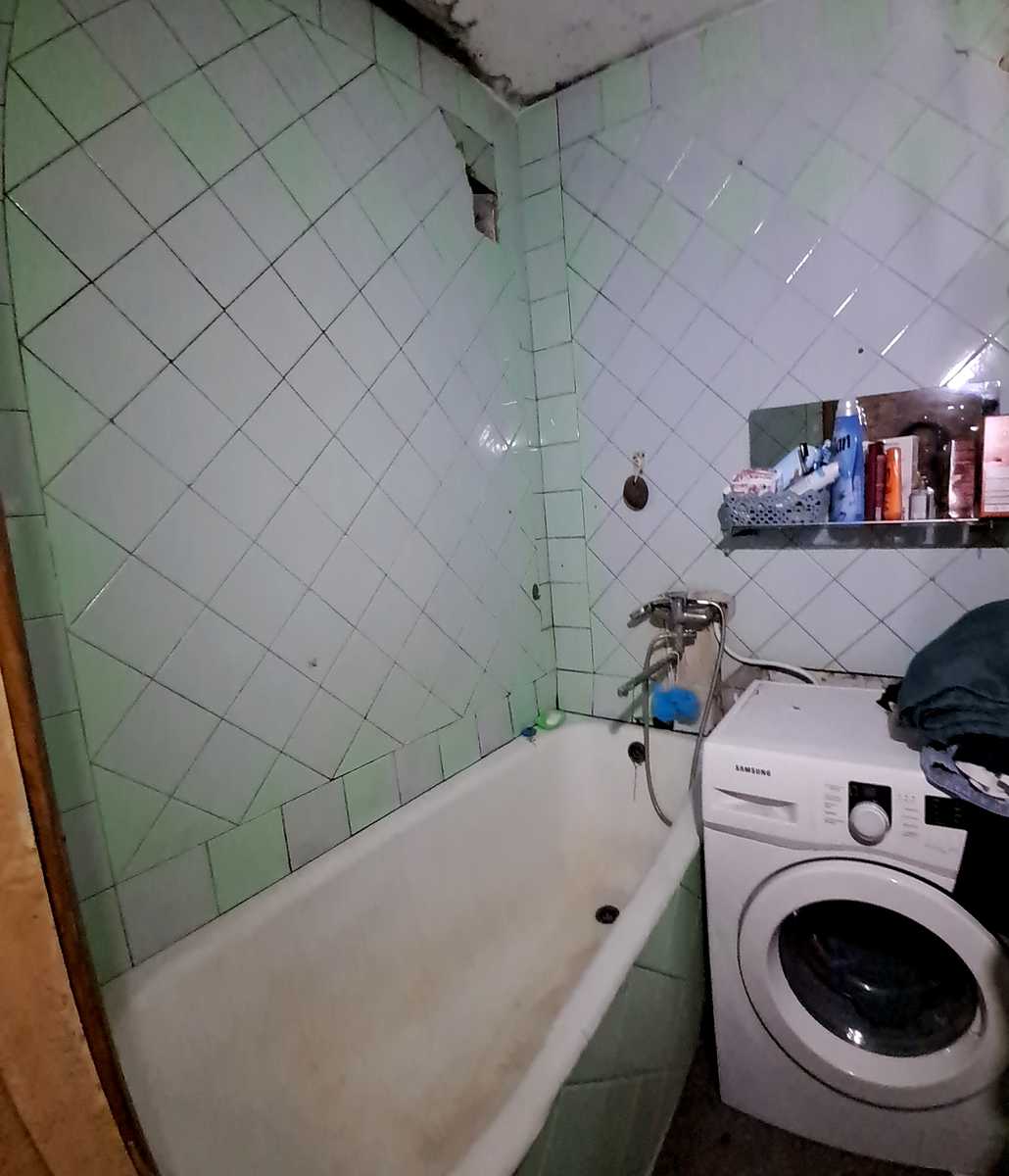 1879935673354546