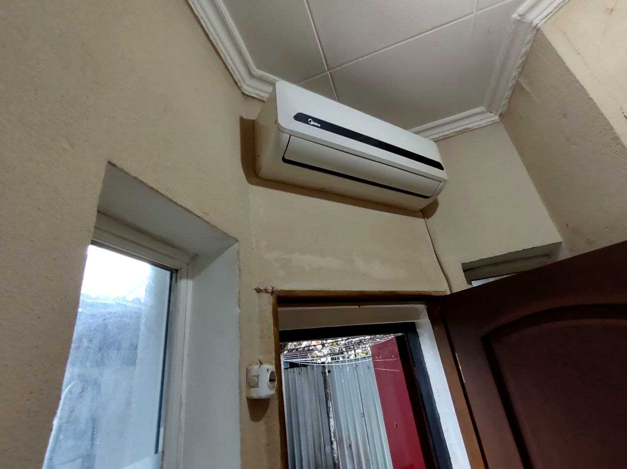 1879936669723684