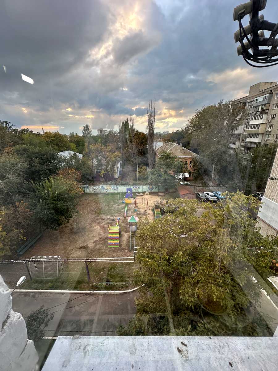 1879936772790543