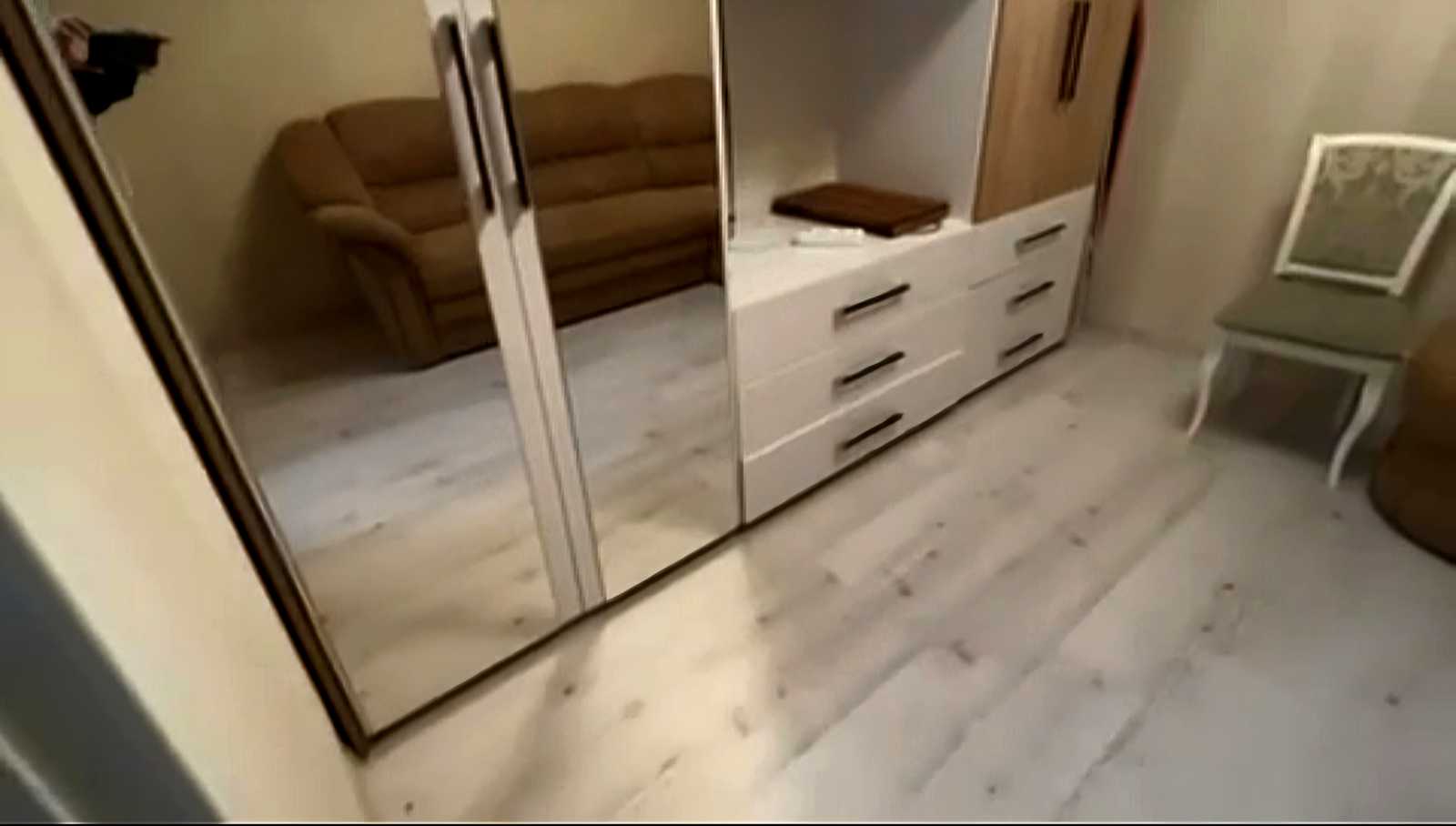 1879936787677359
