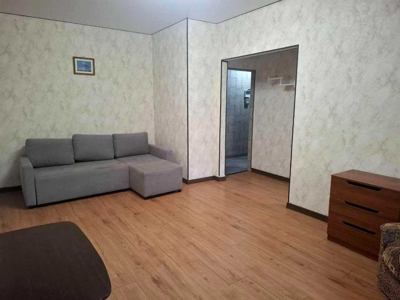 1879937344165650