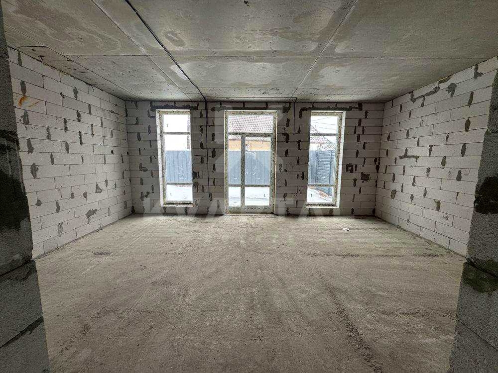 1879939214635693