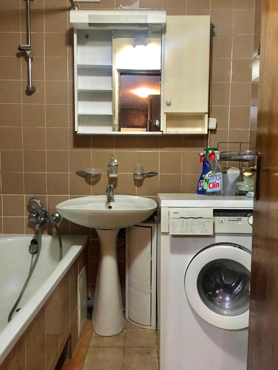 1879939756370111