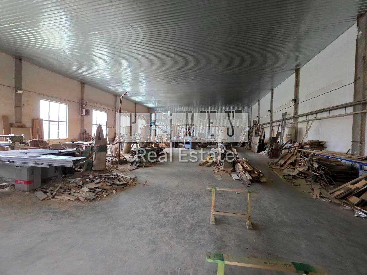 1879939982845573