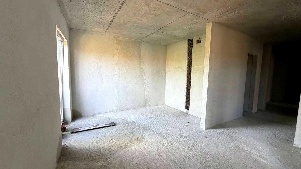 1879940839656649