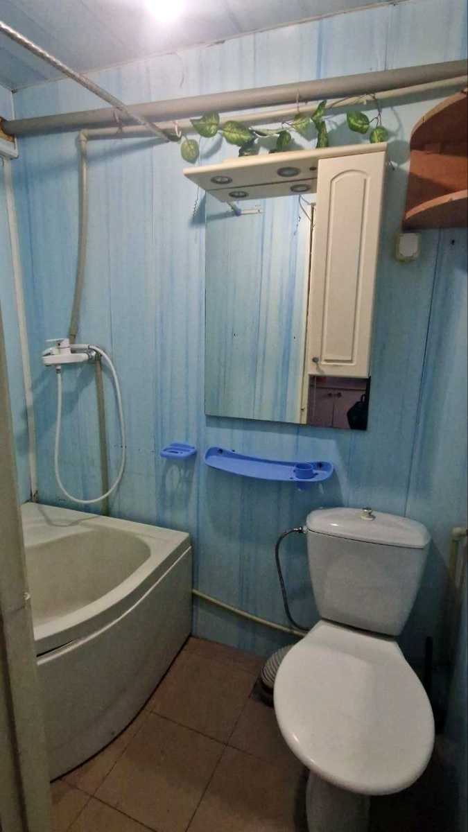 1879950563779917