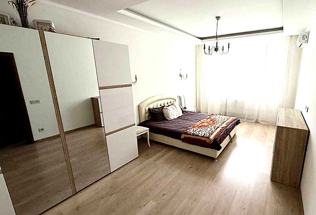 1879951515698745