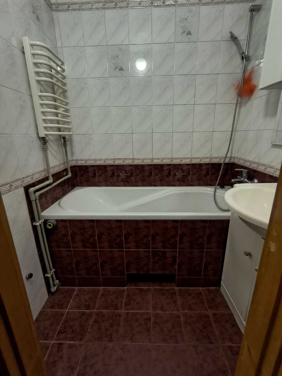 1879951682835723