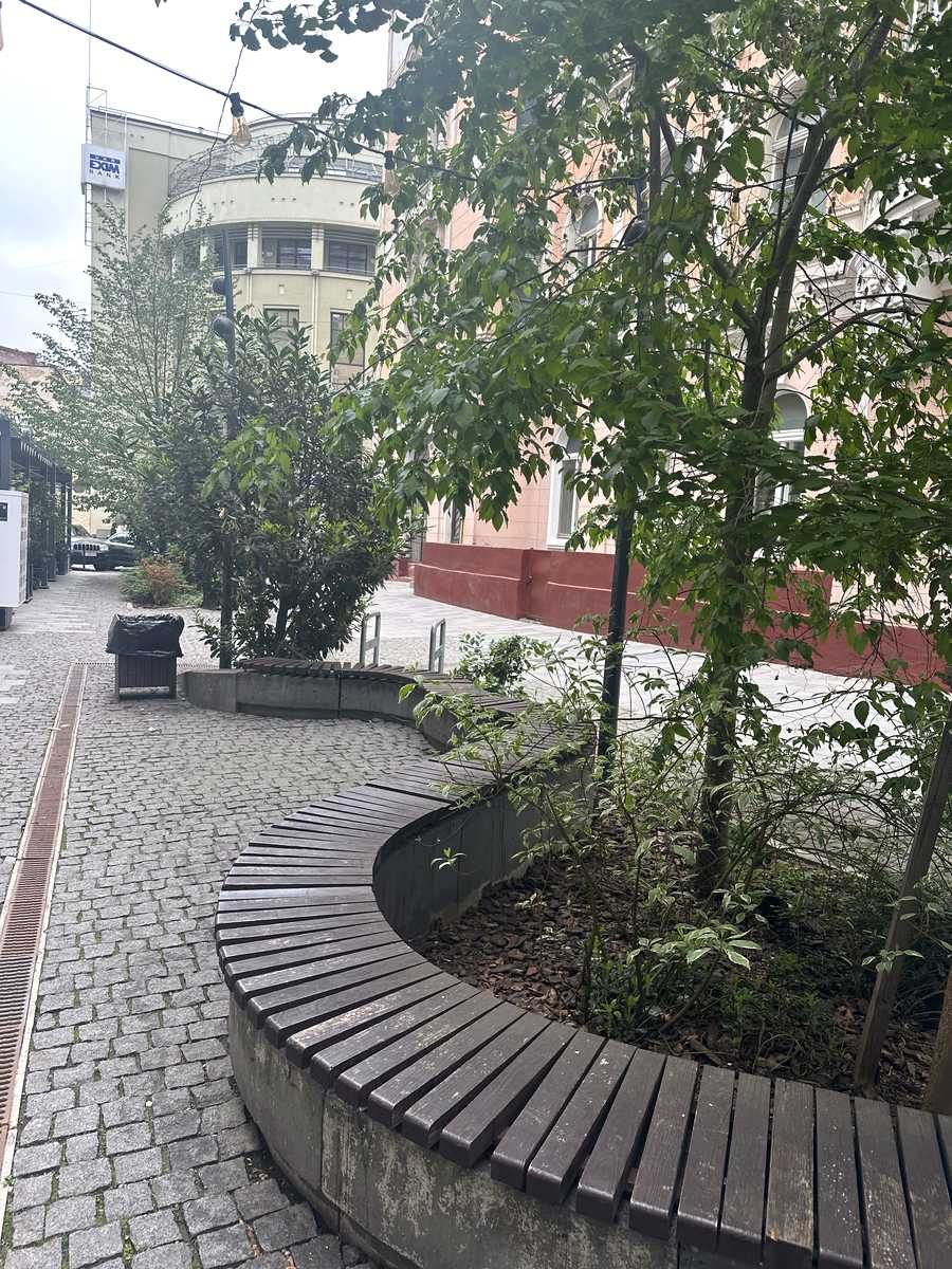 1879952275837250