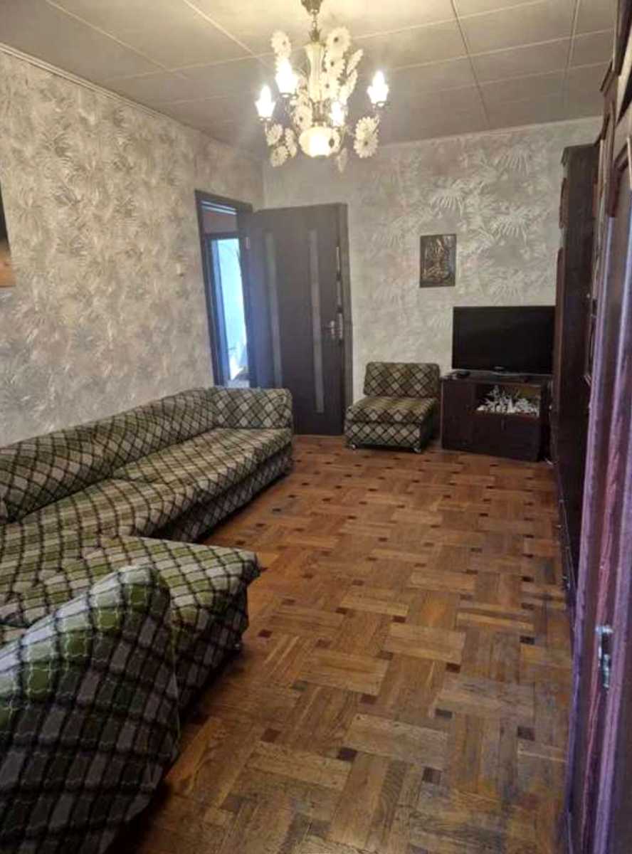 1879953126508769
