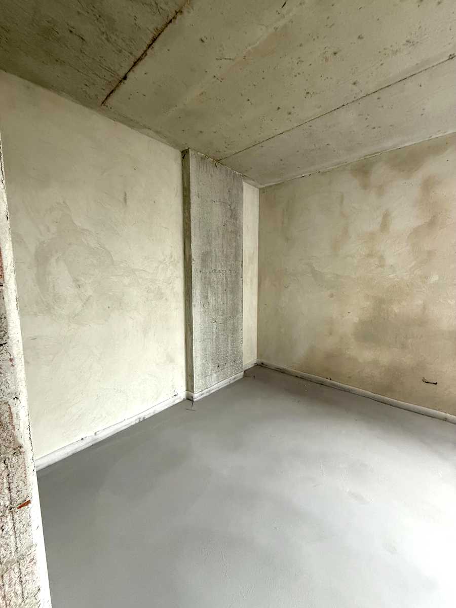 1879957944787937