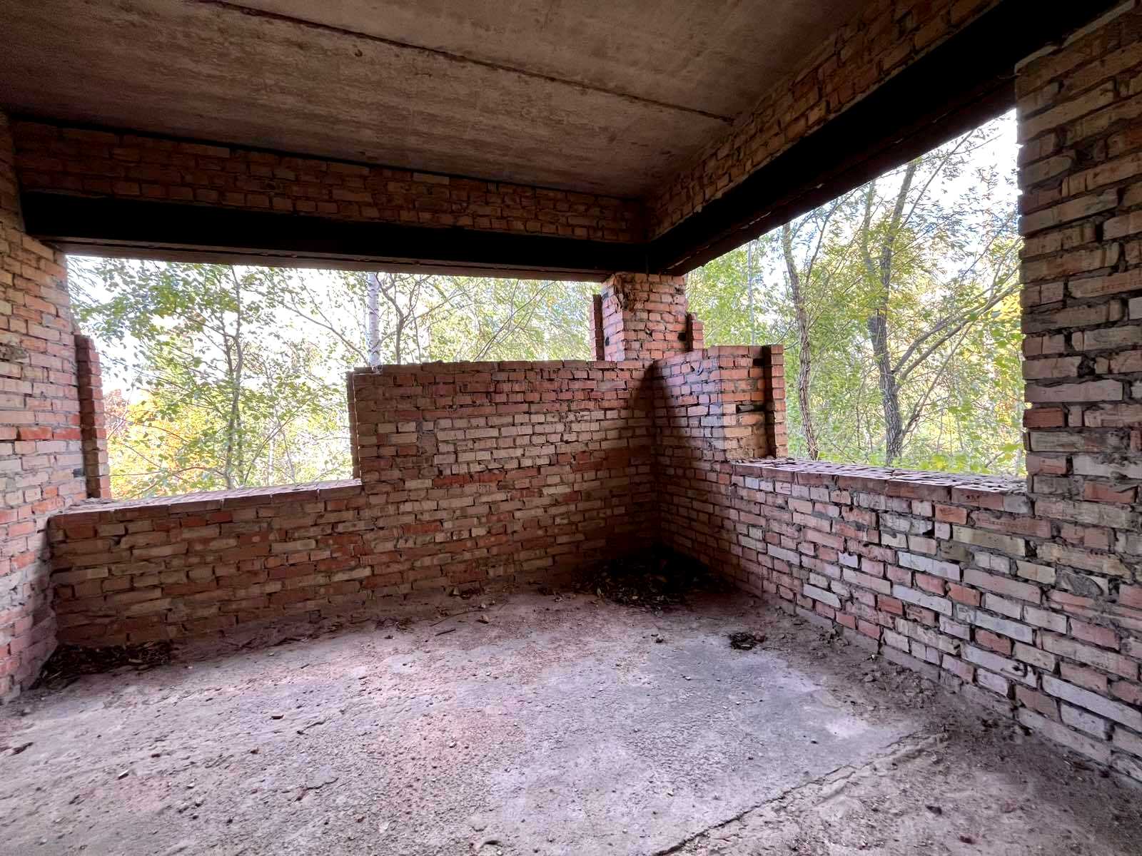 1879958730318599