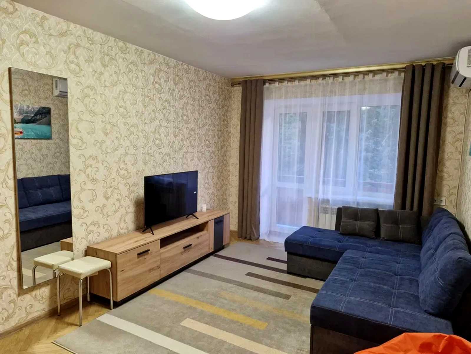 1879962361828297