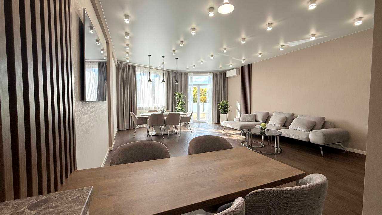 1879962985432897