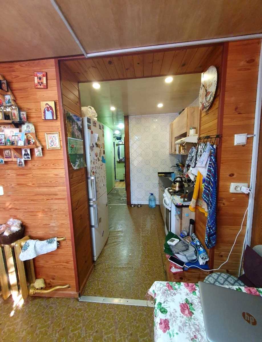 1879967831742894