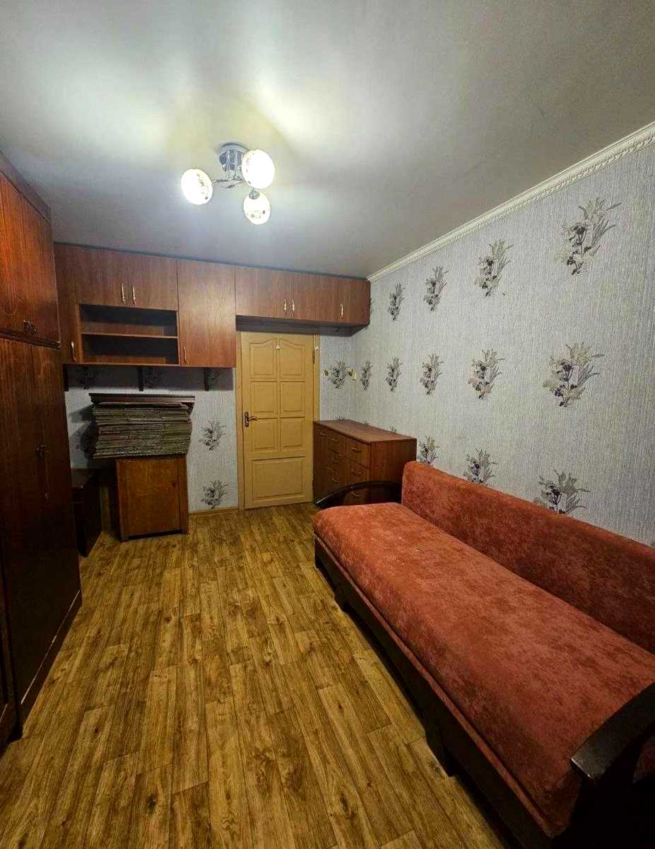1879997043260104