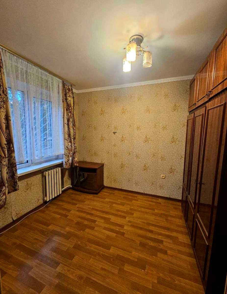 1879997044475052